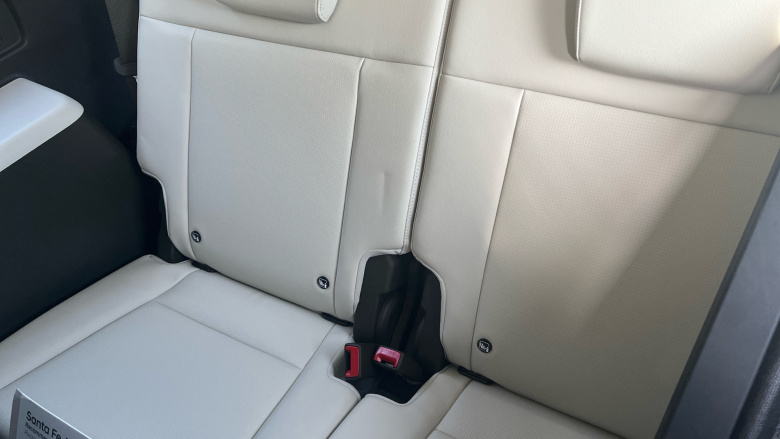 Hyundai SANTA FE 1.6 TGDi Plug-in Hybrid Ultimate 5dr 4WD Auto Estate